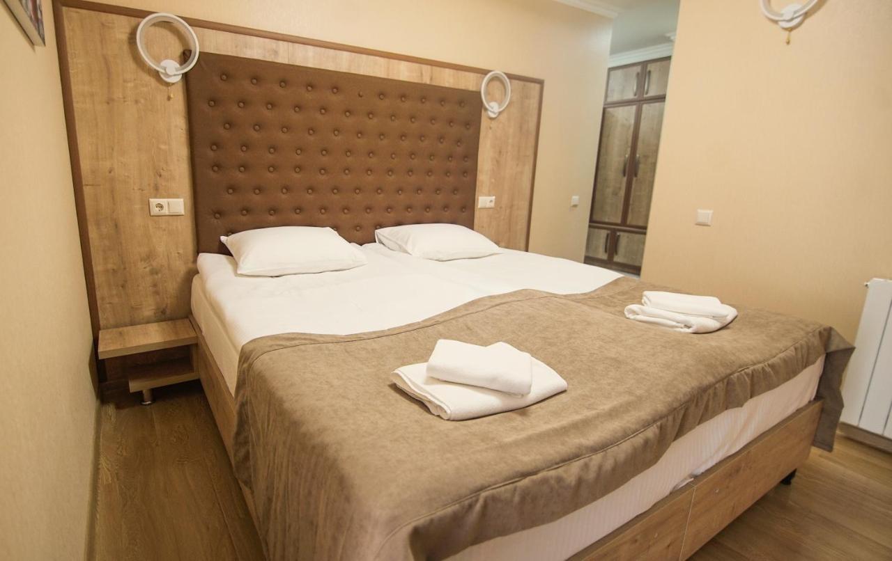 Hotel Juralius Tiflis Exterior foto